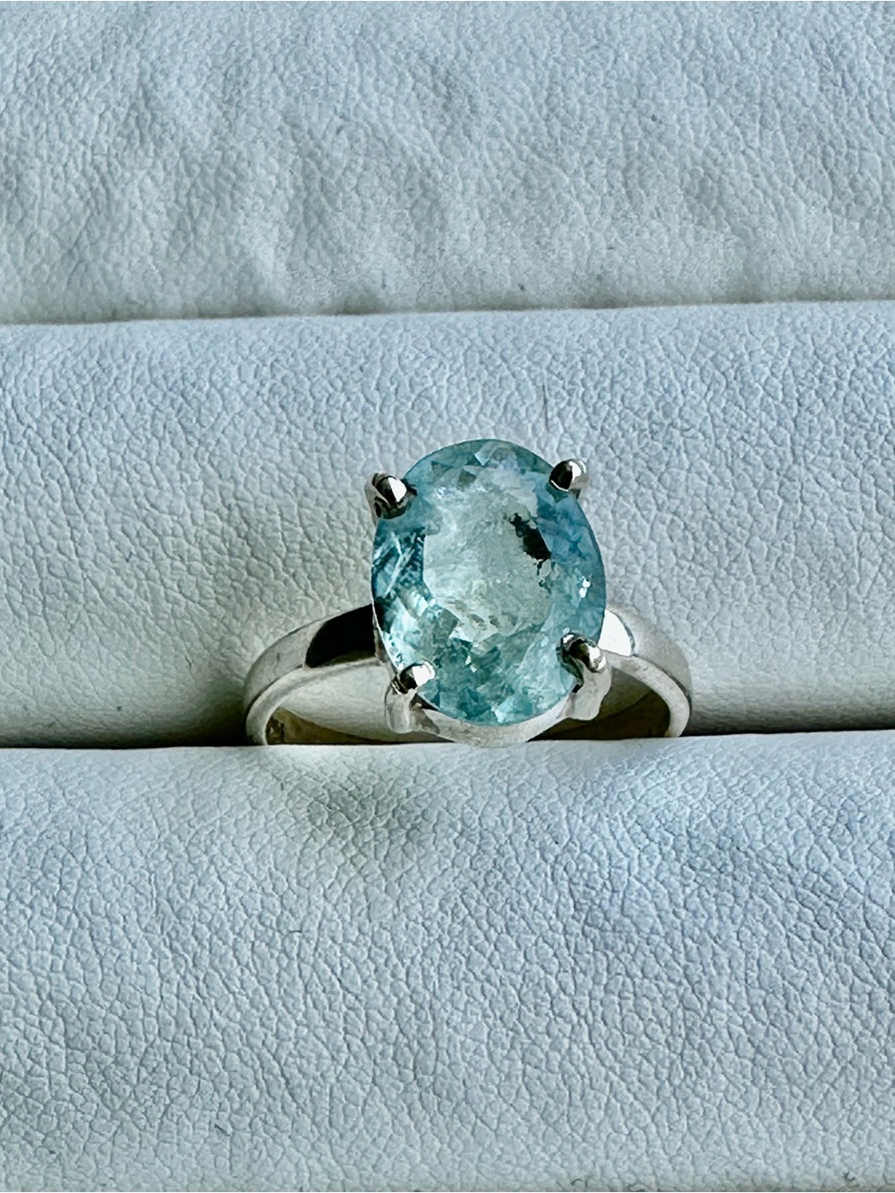 Sterling Silver Aquamarine Oval Solitaire Ring - Blue